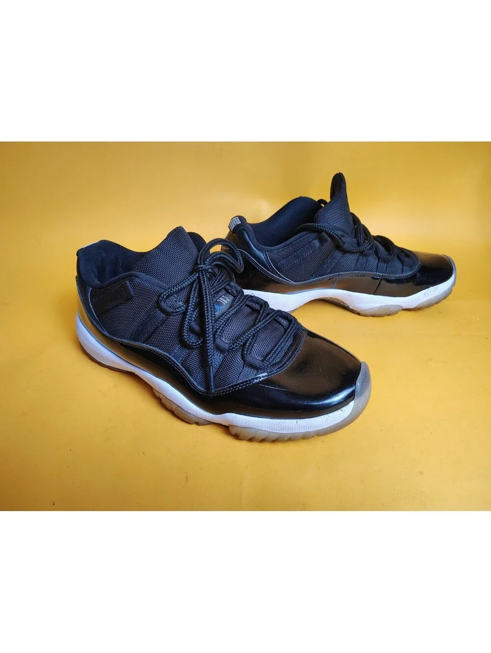 Air Jordan 11 XI Retro Low Space Jam Black Royal FV5104-004 Men's Size 9.5 Used